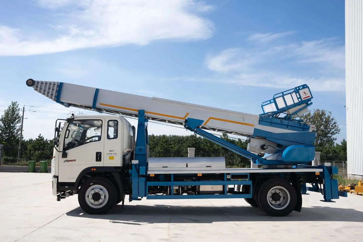 宜黄县云梯上料车租赁费用